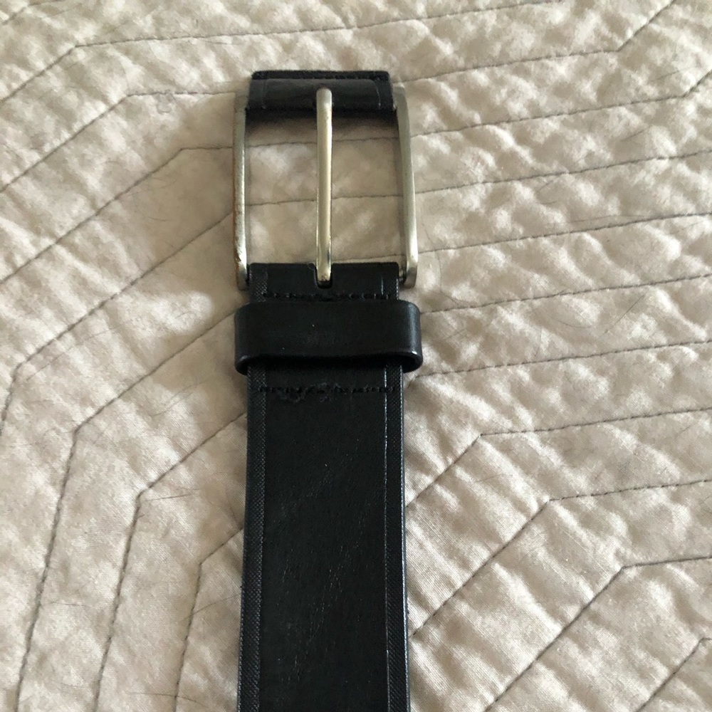 Hugo boss men’s leather casual belt - black